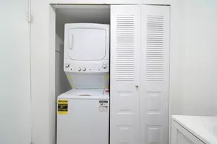 364 1st St, Jersey City, NJ 07302 - Photo 5