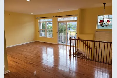 8 McMartin Ct, Jersey City, NJ 07305 - Photo 3