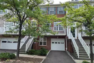 8 McMartin Ct, Jersey City, NJ 07305 - Photo 1