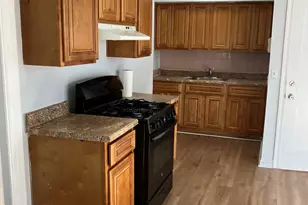 132 W 19th St, Bayonne, NJ 07002 - Photo 3