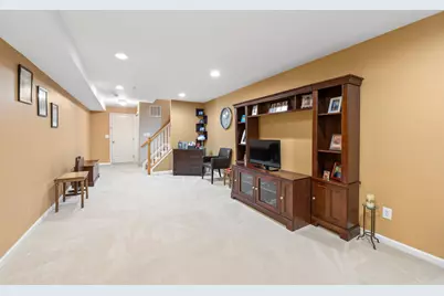 62 Boatworks Dr, Bayonne, NJ 07002 - Photo 25
