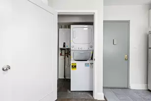 27 Lincoln St, Jersey City, NJ 07307 - Photo 17
