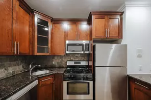 204 Washington St, Jersey City, NJ 07302 - Photo 15