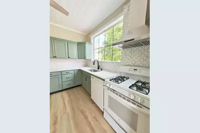 6 Duncan Ct #2, Jersey City, NJ 07305 - Photo 3