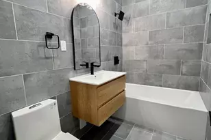 25 Whitman Ave, Jersey City, NJ 07306 - Photo 19