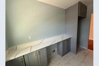 42 Briarwood Rd #2, Jersey City, NJ 07305 - Photo 3