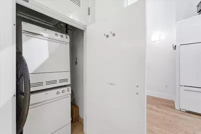 50 Dey St #332, Jersey City, NJ 07306 - Photo 17