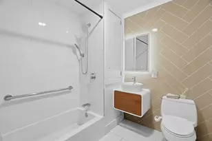 684 Summit Ave, Jersey City, NJ 07306 - Photo 17
