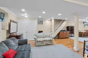 19 Hawthorne Ave, Jersey City, NJ 07306 - Photo 17