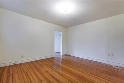 19 Hawthorne Ave #1, Jersey City, NJ 07306 - Photo 9