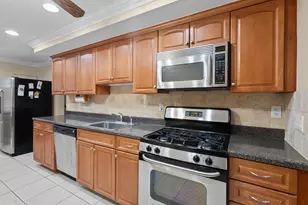 19 Hawthorne Ave, Jersey City, NJ 07306 - Photo 15