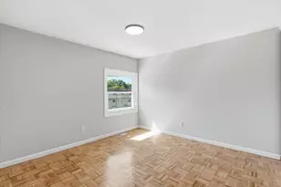 2 Laurel Ct, Jersey City, NJ 07302 - Photo 7