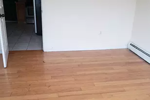 385 Avenue C, Bayonne, NJ 07002 - Photo 9