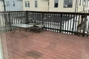 30 Newark Bay Ct, Bayonne, NJ 07002 - Photo 9