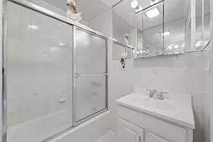 122 Avenue A, Bayonne, NJ 07002 - Photo 25