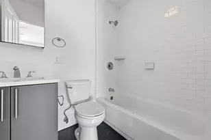 76 Bowers St, Jersey City, NJ 07307 - Photo 19