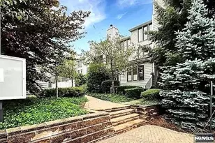 833 Topsail Ln, Secaucus, NJ 07094 - Photo 13