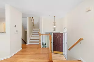 27 Bayside Dr, Bayonne, NJ 07002 - Photo 11
