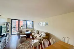 551 Observer Hwy, Hoboken, NJ 07030 - Photo 3