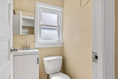 90 West 43rd St #3, Bayonne, NJ 07002 - Photo 11