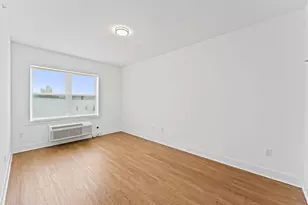 429 Bergen Ave, Jersey City, NJ 07304 - Photo 1