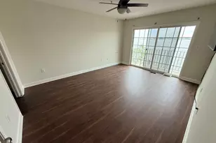 21 Lee Ct, Jersey City, NJ 07305 - Photo 9