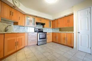 1021 Harmon Cove Tower, Secaucus, NJ 07094 - Photo 3