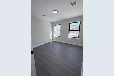 207 39th St, Union City, NJ 07087 - Photo 5
