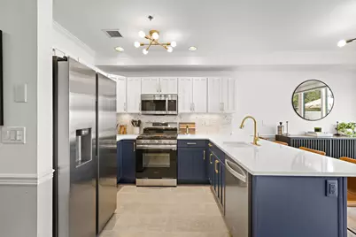 725 Jefferson St #2, Hoboken, NJ 07030 - Photo 3
