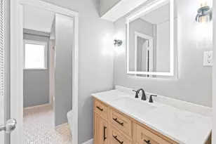 1070 Kennedy Blvd, Bayonne, NJ 07002 - Photo 11