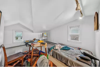 19 Linden Ct, Jersey City, NJ 07305 - Photo 9