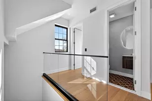 31 Bayview Ave, Jersey City, NJ 07305 - Photo 7