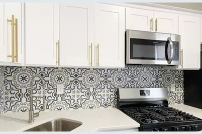 48 Dwight St #2, Jersey City, NJ 07305 - Photo 3