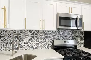 48 Dwight St, Jersey City, NJ 07305 - Photo 3