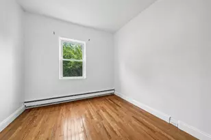 32 E 46th St, Bayonne, NJ 07002 - Photo 9