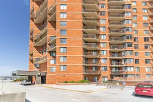 831 Harmon Cove Tower, Secaucus, NJ 07094 - Photo 29