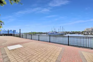 15 Warren St, Jersey City, NJ 07302 - Photo 47