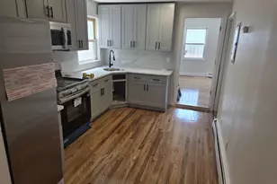 19 Oak St, Jersey City, NJ 07304 - Photo 7