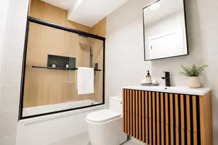 127 Van Horne St, Jersey City, NJ 07304 - Photo 9