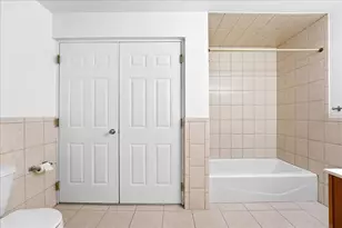 85 Broadway, Jersey City, NJ 07306 - Photo 29