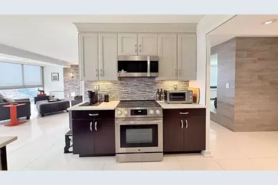 380 Mountain Rd #2113, Union City, NJ 07087 - Photo 5
