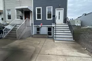 270 Webster Ave, Jersey City, NJ 07307 - Photo 31