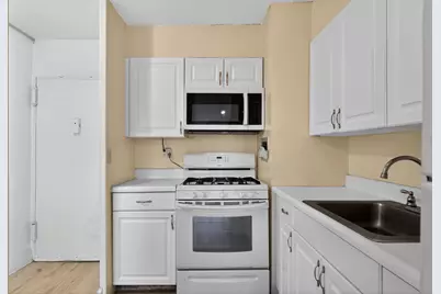 135 Montgomery St #18C, Jersey City, NJ 07302 - Photo 13