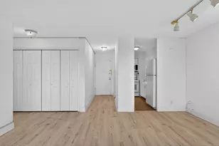 135 Montgomery St, Jersey City, NJ 07302 - Photo 3