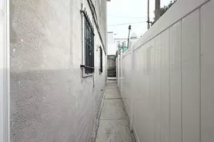 795 Secaucus Rd, Jersey City, NJ 07307 - Photo 27