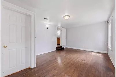 31 Lexington Ave, Jersey City, NJ 07304 - Photo 9