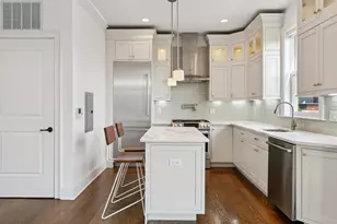 231 1st St, Jersey City, NJ 07302 - Photo 3