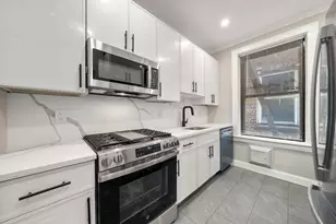 219 Mallory Ave, Jersey City, NJ 07304 - Photo 3