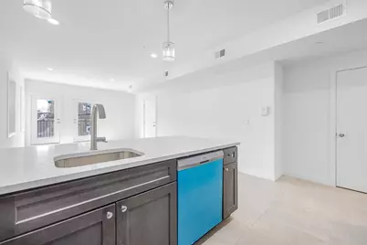 411 11th St #Floor 2, Union City, NJ 07087 - Photo 9