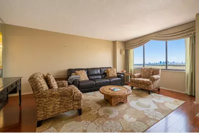 2006 Harmon Cove Tower, Secaucus, NJ 07094 - Photo 15